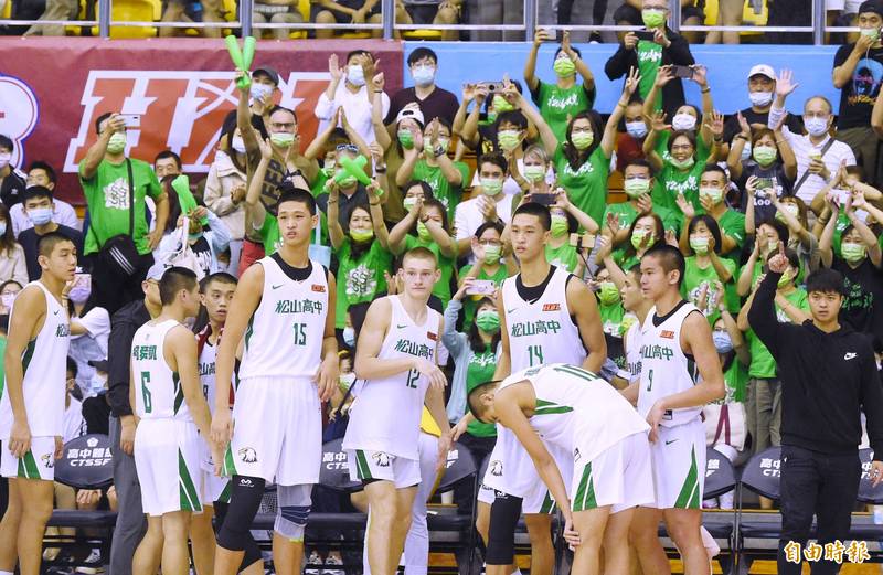 松山高中獲勝晉級。（記者方賓照攝）
