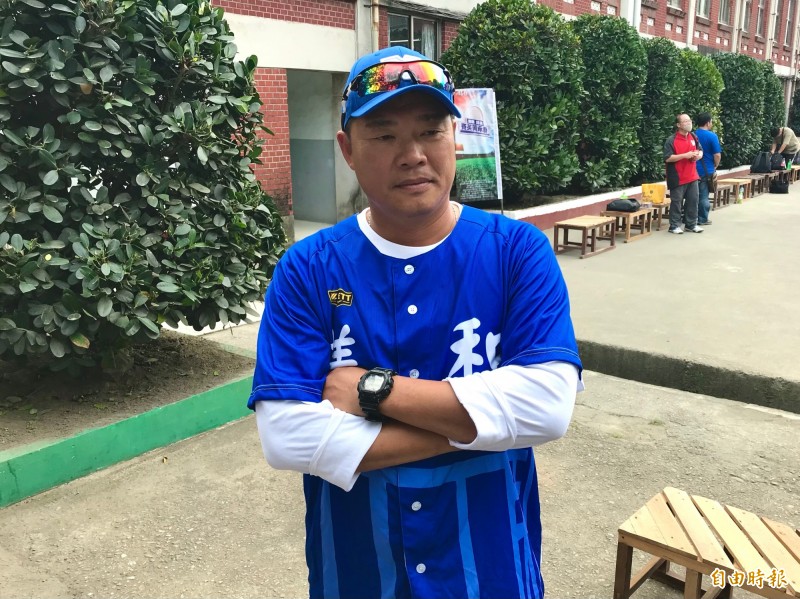 富邦悍將二軍首席教練陳瑞振出席美和華興傳承菁英賽。（記者徐正揚攝）