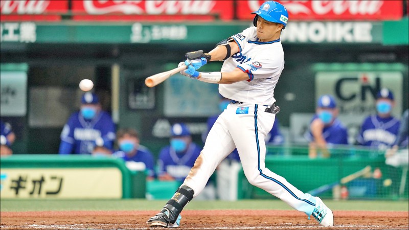連3場扛4番的吳念庭，昨又敲安助西武先馳得點，拿下3連勝。（資料照，取自網路）