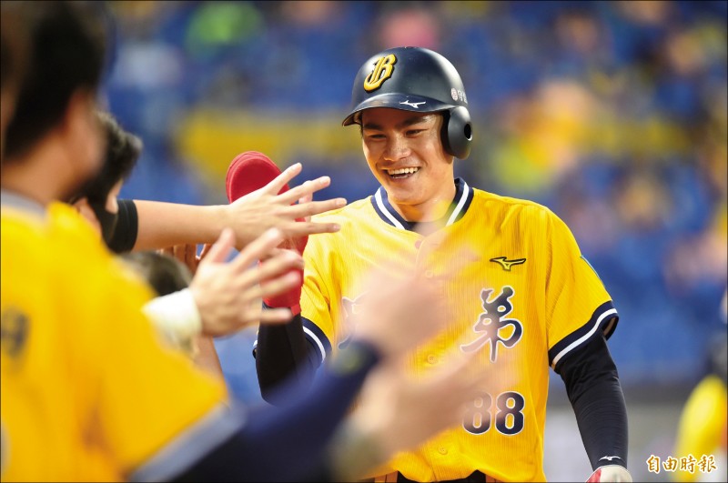 兄弟宋晟睿生涯首打點出爐。（記者廖耀東攝）