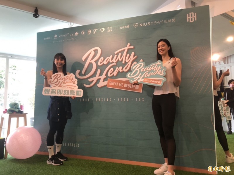 郭佳紋（左）、劉昕妤（右）。（記者粘藐云攝）