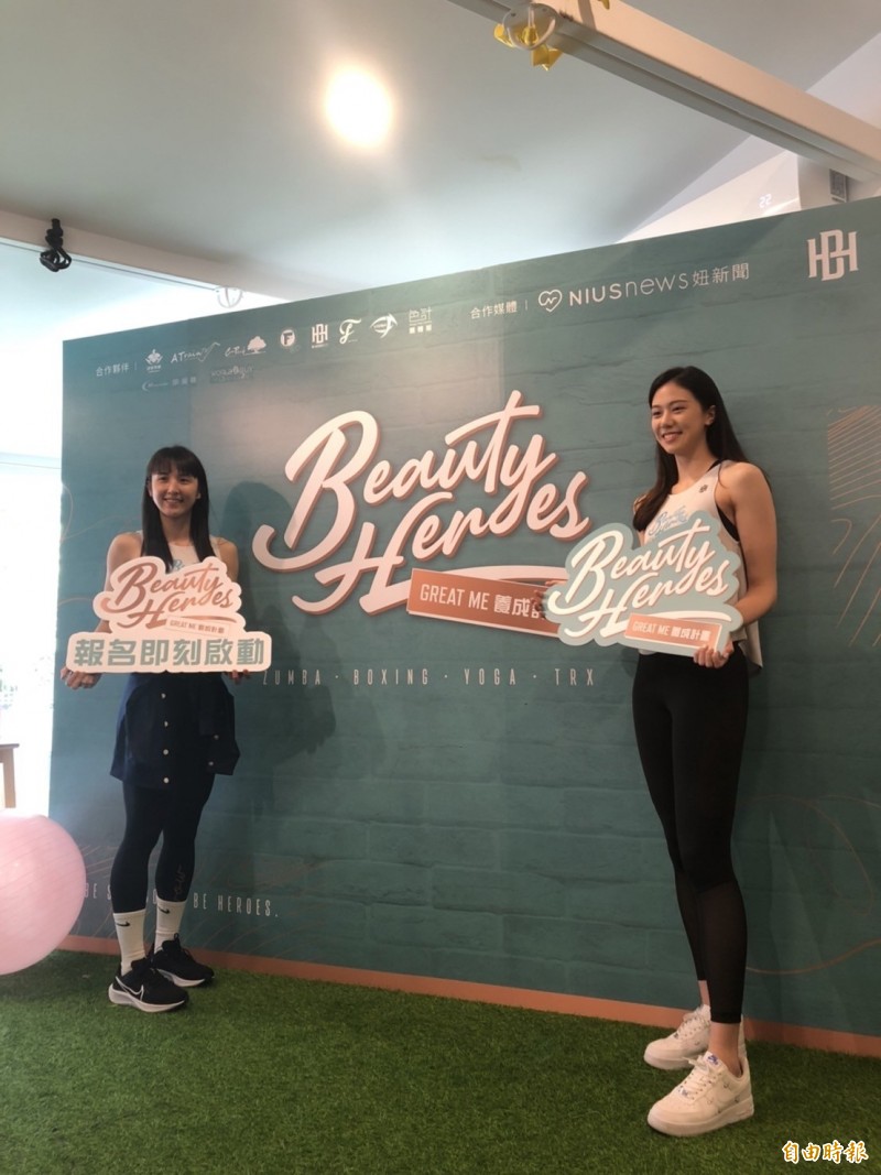 郭佳紋（左）、劉昕妤（右）。（記者粘藐云攝）