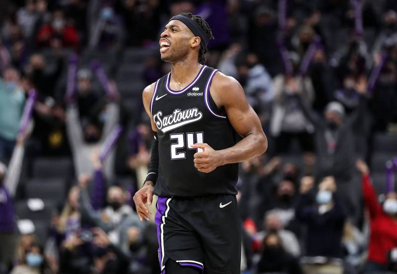 希爾德率隊力退馬刺。（法新社）