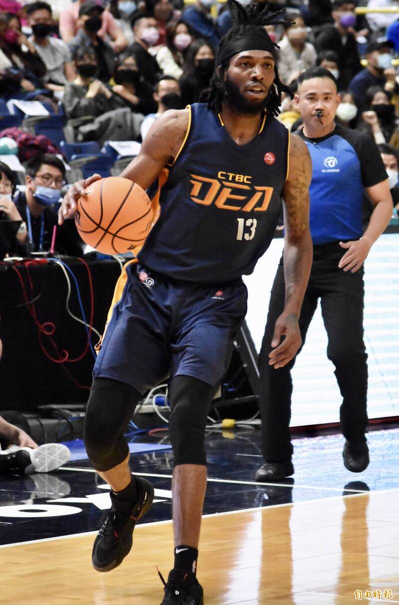 新北中信特攻洋將馬龍今繳23分，助隊擊敗台中葳格太陽。（資料照。記者林岳甫攝）