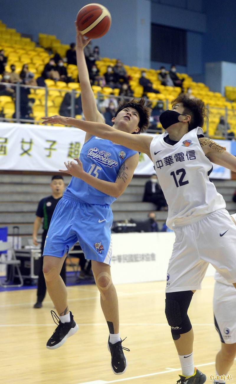 張譯文上籃得分。（記者林正堃攝）