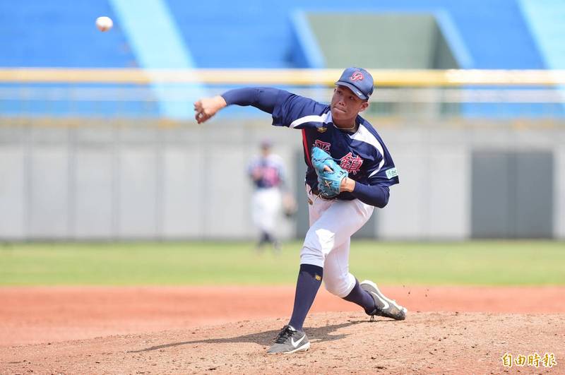 平鎮先發陽念希。（記者廖耀東攝）
