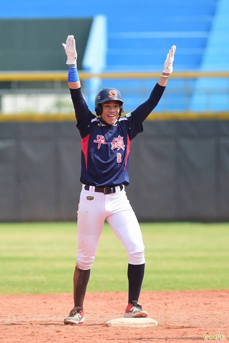 平鎮九棒柯敬賢。（記者廖耀東攝）