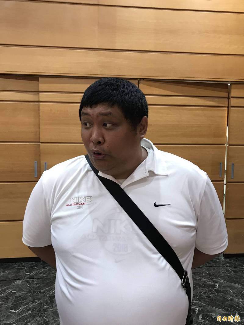 光復高中教練陳定杰。（記者梁偉銘攝）