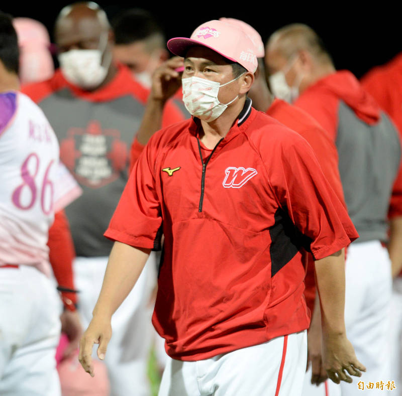 味全龍總教練葉君璋。（記者林正堃攝）