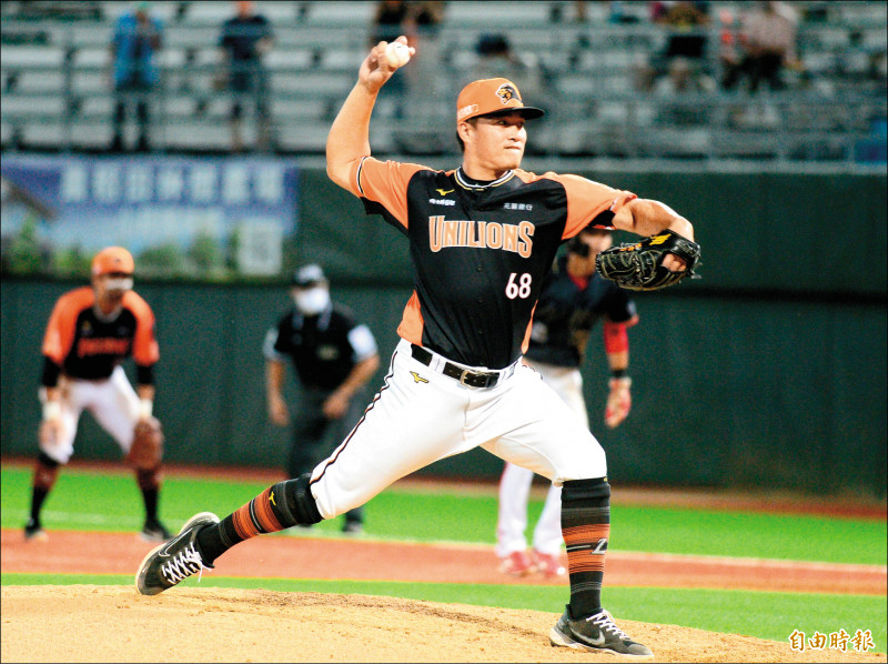 獅隊大學長高國慶，連4年都以投手出賽1場。（記者王藝菘攝）