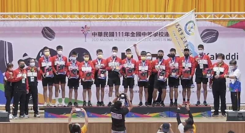 鼎金國中體育班在今年全中運奪下卡巴迪國中男子組銀牌。（圖教育局提供）
