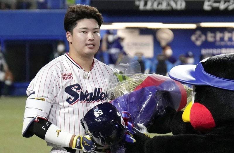 養樂多重砲村上宗隆連5打席開轟，締造日職史上第一人紀錄。（取自推特）