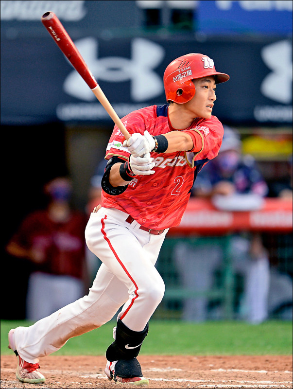 郭天信是龍隊不動的中外野手與開路先鋒。（資料照）