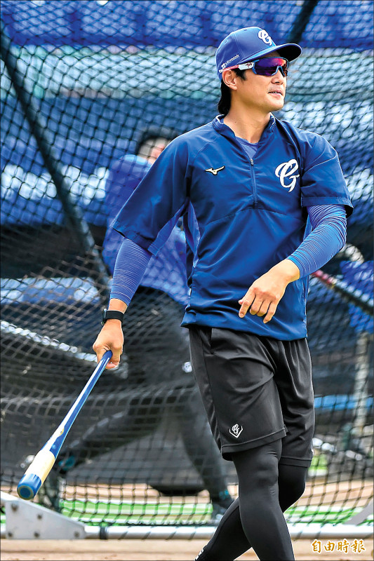 悍將外野教練兼選手詹智堯。（記者陳志曲攝）