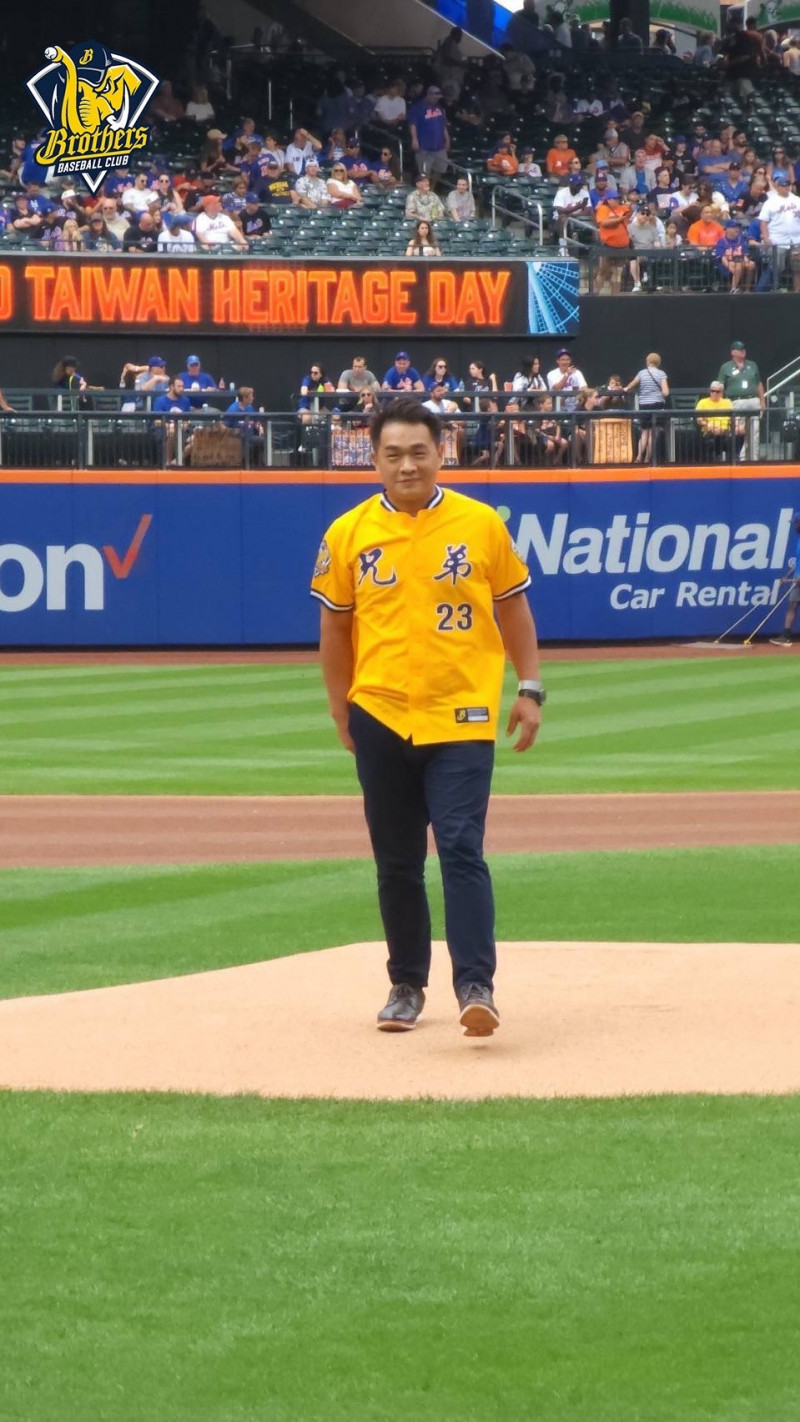 MLB》穿上經典兄弟23號黃衫彭政閔在大都會台灣日開出好球- 自由體育