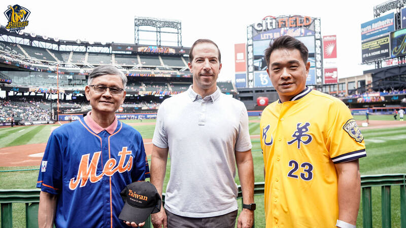 MLB》穿上經典兄弟23號黃衫彭政閔在大都會台灣日開出好球- 自由體育