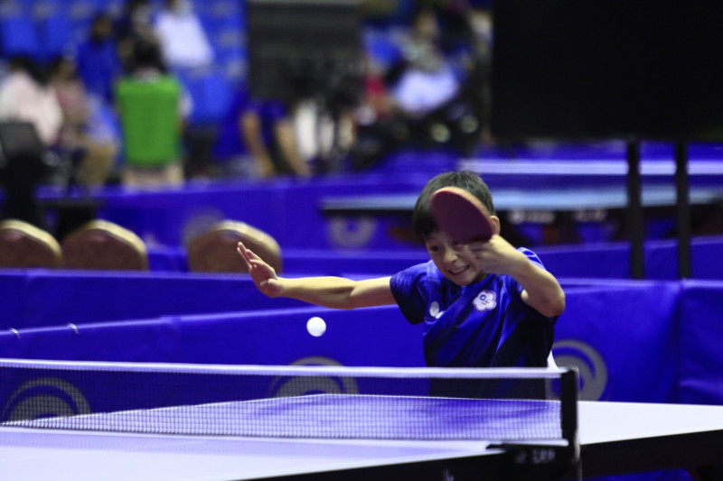 史上最年輕的國手郭冠宏率領台灣隊拿下亞青U15男團銀牌。（取自ATTU官網）