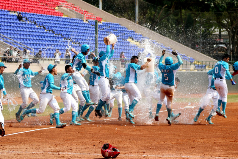 穀保家商拿下木棒聯賽隊史第6冠。（學生棒球聯盟提供）