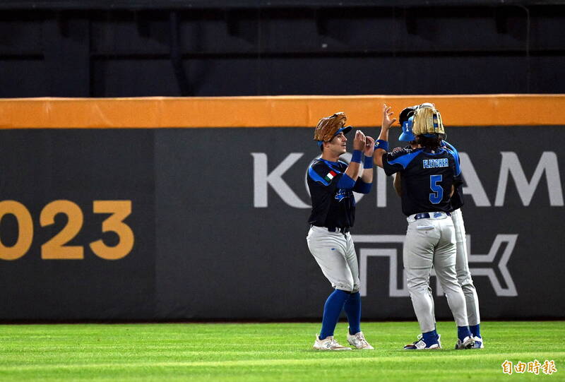 義大利隊贏球。（記者廖耀東攝）