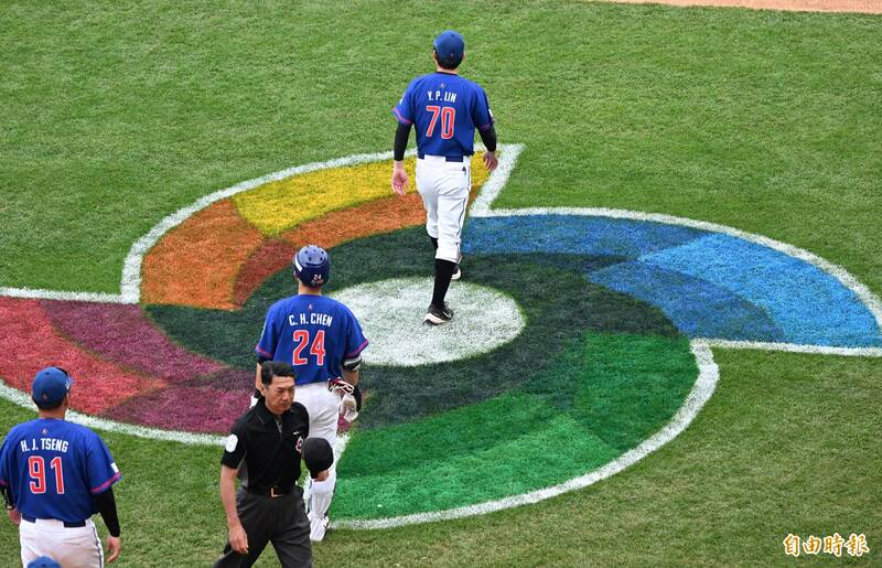 台灣此次是唯一得打晚接早賽程的主辦國。（記者林正堃攝）