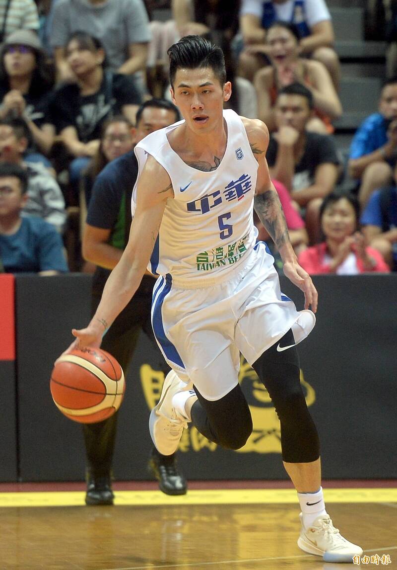 CBA》台將劉錚19分、9籃板、4抄截 上海險勝衛冕軍遼寧 - 自由體育