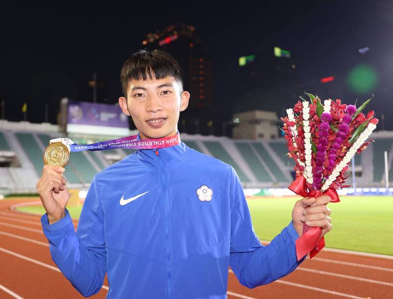 田徑亞錦賽》台灣第1金！傑出校友林昱堂8公尺40霸氣破大會、進奧運