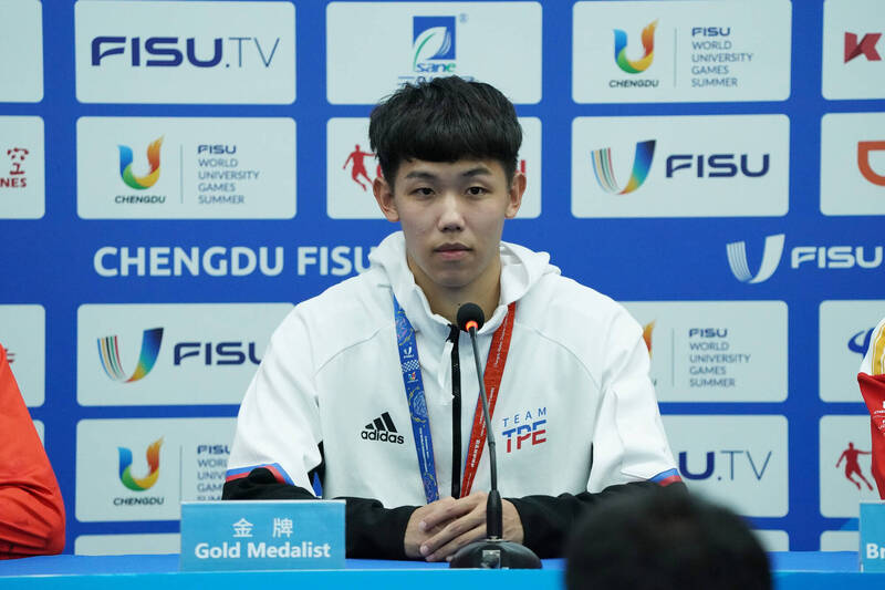 世大運田徑》三喜臨門！彭名揚400跨欄金牌、破全國、達奧運