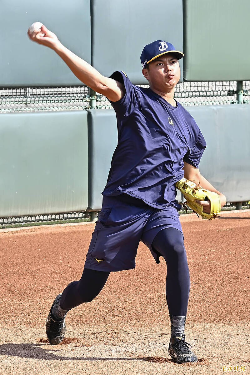中信兄弟蔡齊哲。（記者陳志曲攝）