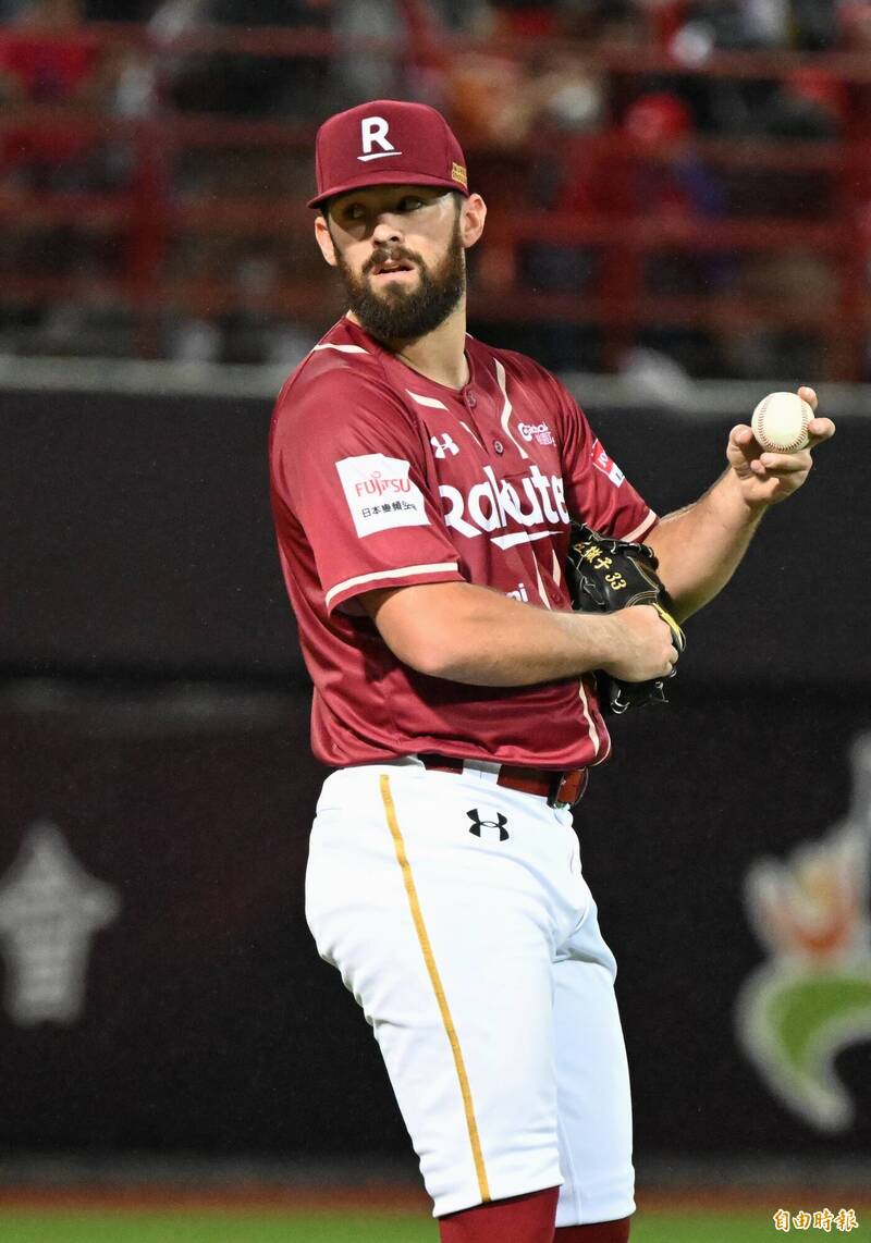 道博格0.2局退場。（記者林正堃攝）