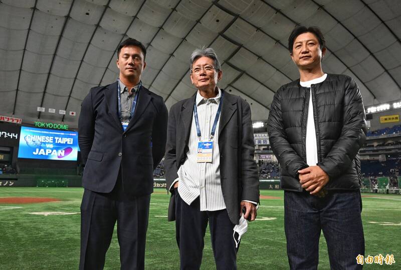 郭泰源（中）。（資料照，記者林正堃攝）