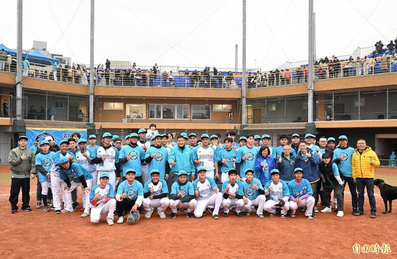 穀保OB賽。（記者林正堃攝）