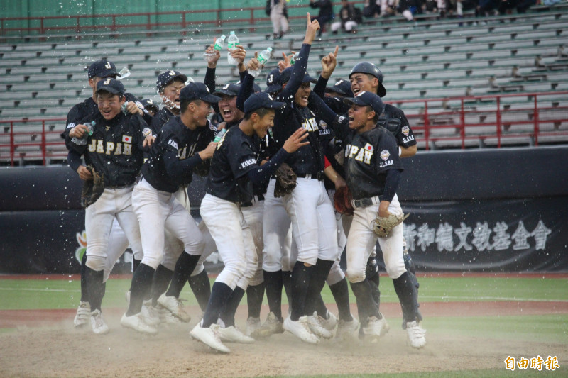 大阪聯隊奪冠。（記者羅志朋攝）