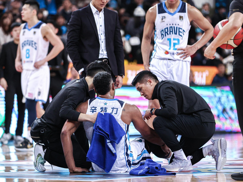 辛特力前役受傷，檢查結果今天出爐。（富邦勇士提供）