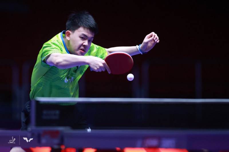 高承睿在第五點直落三擊敗法爾克，為台灣拿下重要勝利。（取自WTT官網）