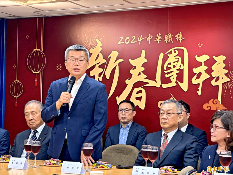 中職新春團拜，聯盟會長蔡其昌對前進大巨蛋也充滿期待。
（記者龔乃玠攝）