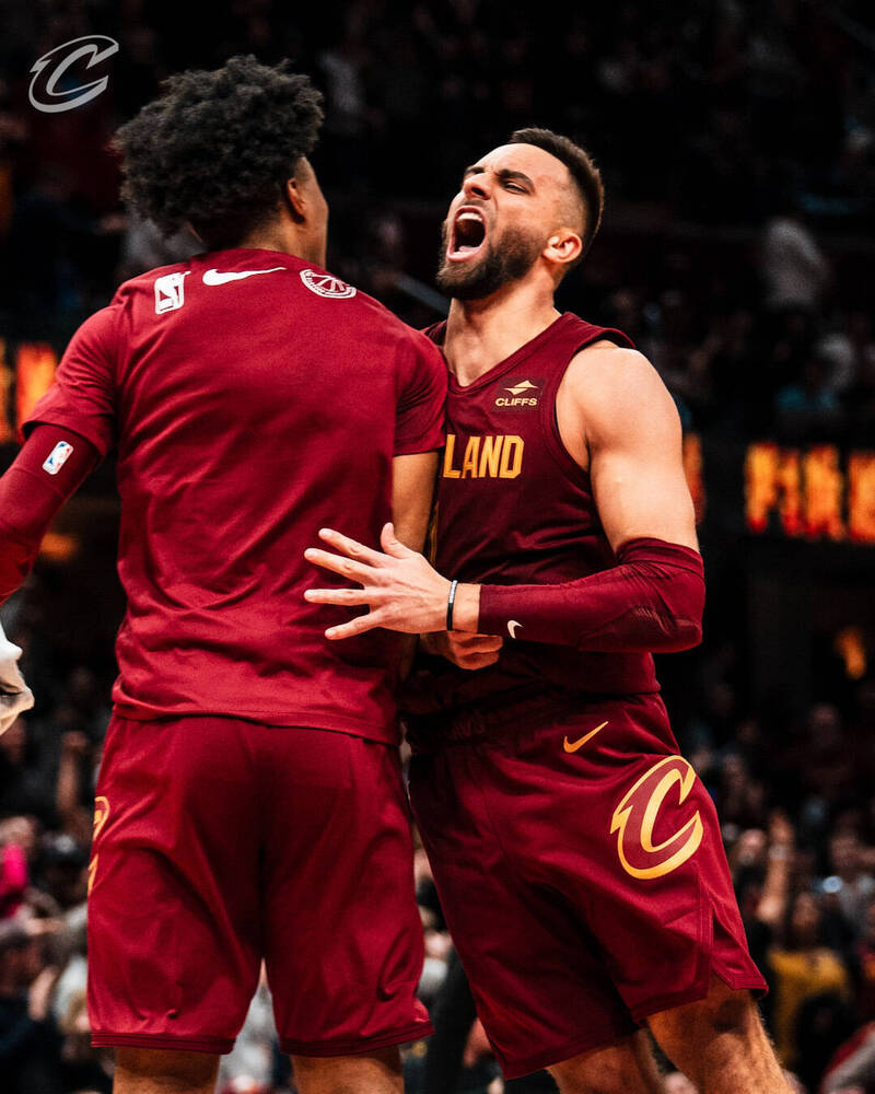 斯特魯斯。（取自騎士隊X）