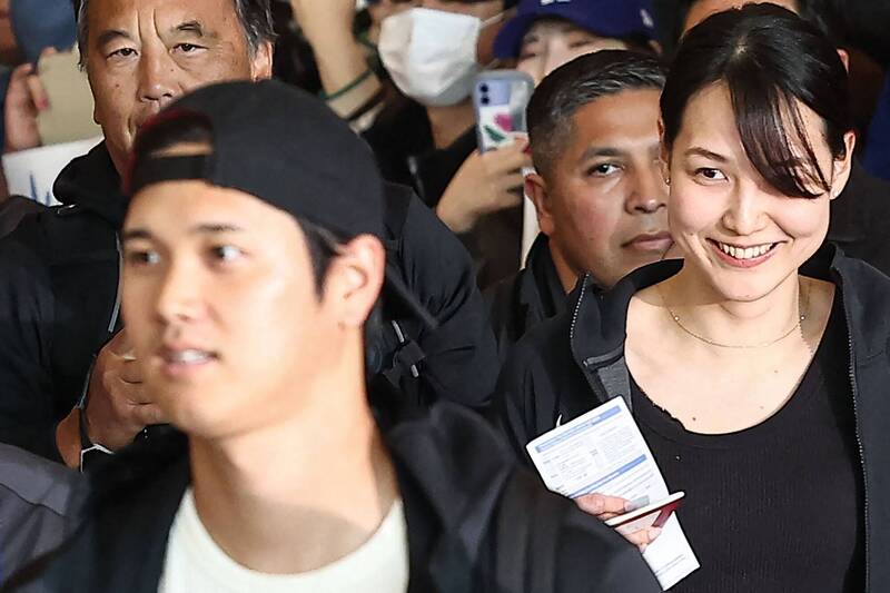 大谷翔平與愛妻一起抵達韓國引發轟動。（資料照）