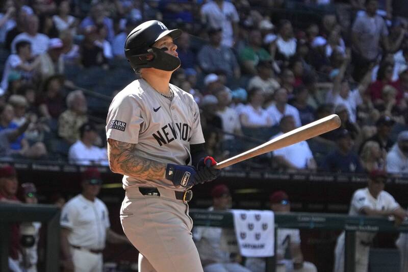 MLB》前紅襪頭痛人物轉戰洋基首轟花近30秒繞壘慶祝直呼好爽 ...