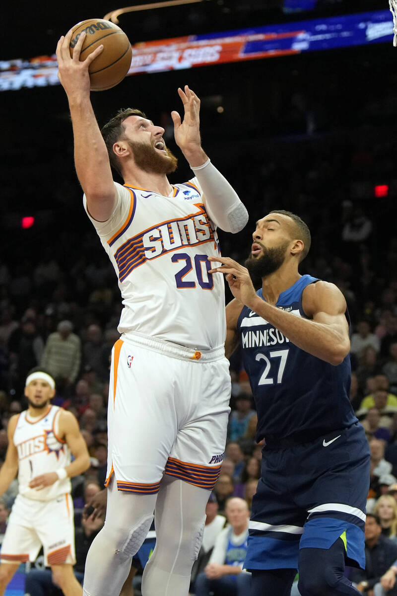 諾基奇（左）。（美聯社）