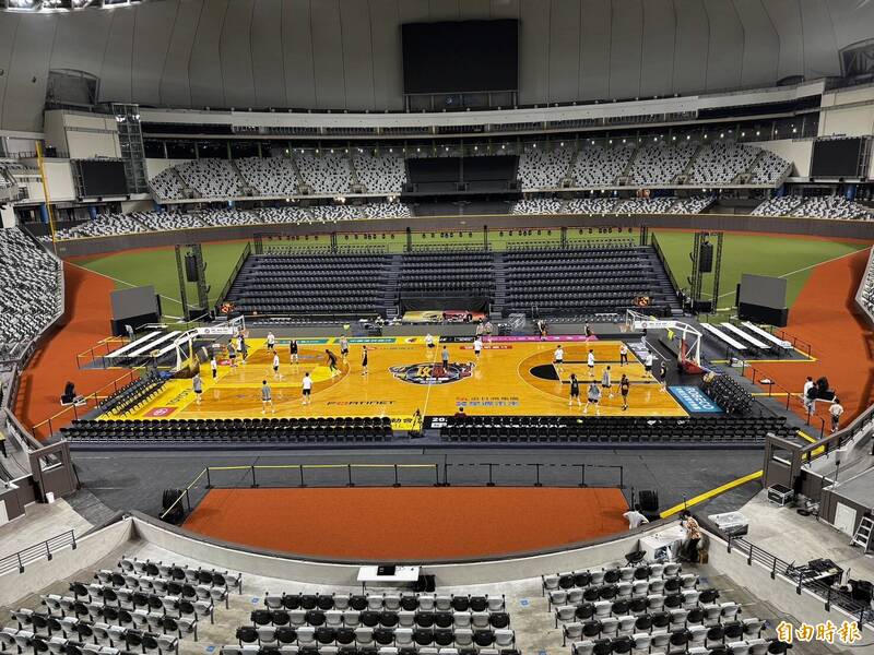 T1聯盟本週迎來台北大巨蛋初體驗，由中信特攻、台北戰神在13、14日展開2連戰。（記者塗建榮攝）