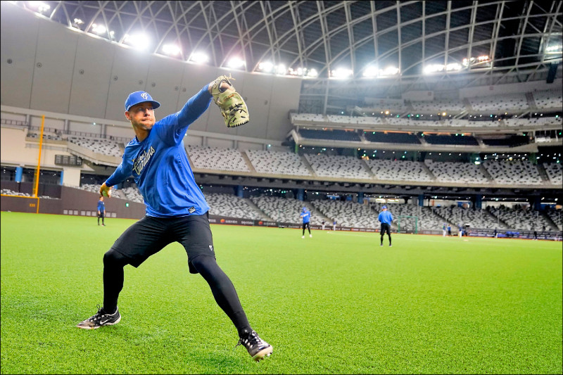 富邦悍將隊史第一個大巨蛋系列戰首戰將由布藍登掛帥先發。（富邦悍將提供）