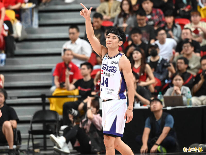 台啤永豐雲豹蔣淯安。（記者王藝菘攝）