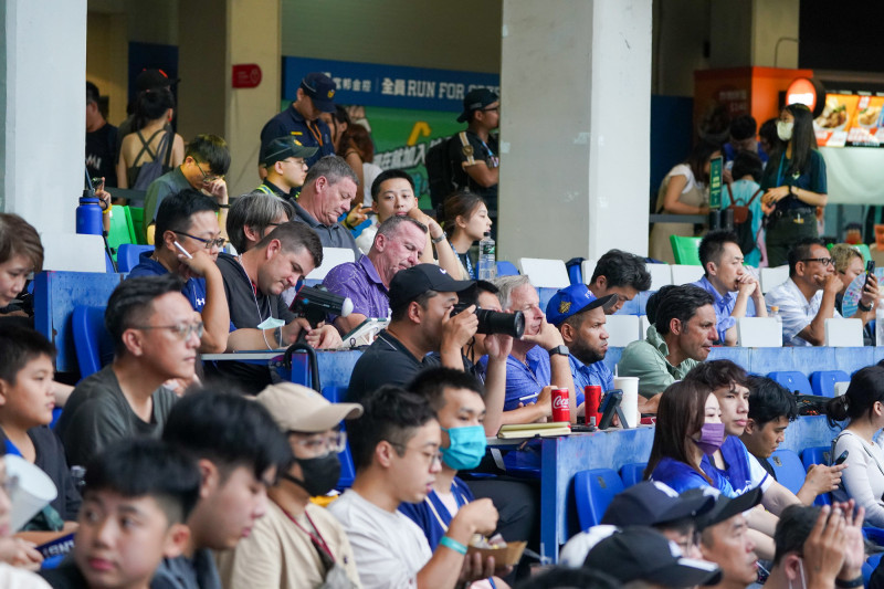 超過10支美、日職球隊派球探到新莊觀看中職比賽。（富邦球團提供）（記者徐正揚攝）