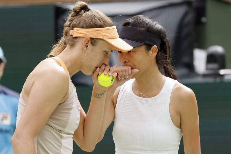 謝淑薇（右）、梅騰絲。（資料照）