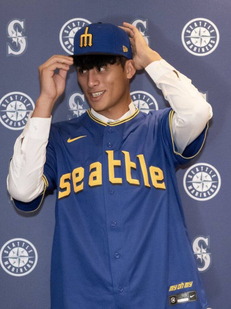 沈家羲加盟水手。（圖片取自Ｘ）