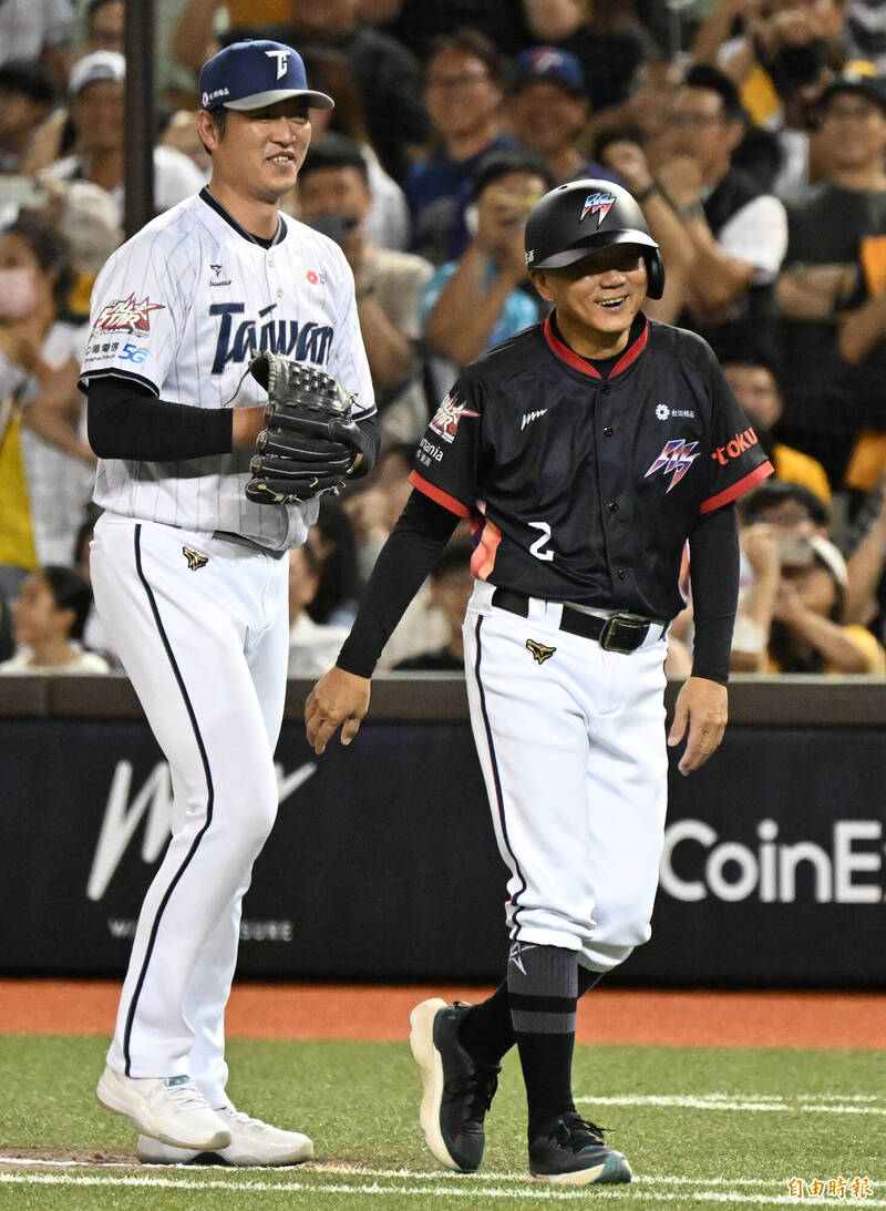 洪一中和王建民夢幻對決。（資料照，記者林正堃攝）