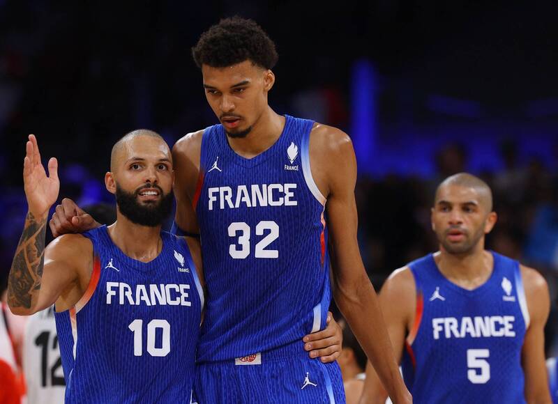 法國男籃險勝日本。（法新社）