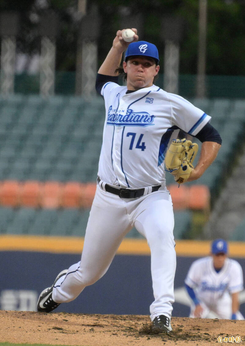 富邦先發投手杰戈。（記者王藝菘攝）