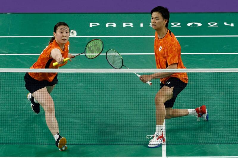 日本組合東野有紗（左）/渡邊勇大（右）。（法新社）