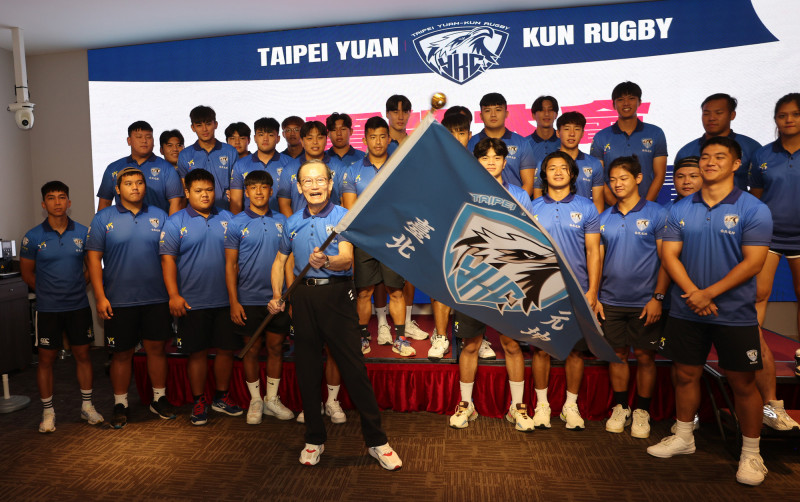 台北元坤衛冕軍舉行誓師大會，將朝企業聯賽三連霸目標邁進。（台北元坤提供）